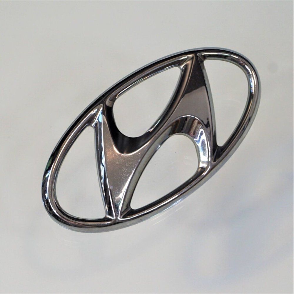 Hyundai Emblem Badge Logo Name Plate OEM Chrome  5.75 inch